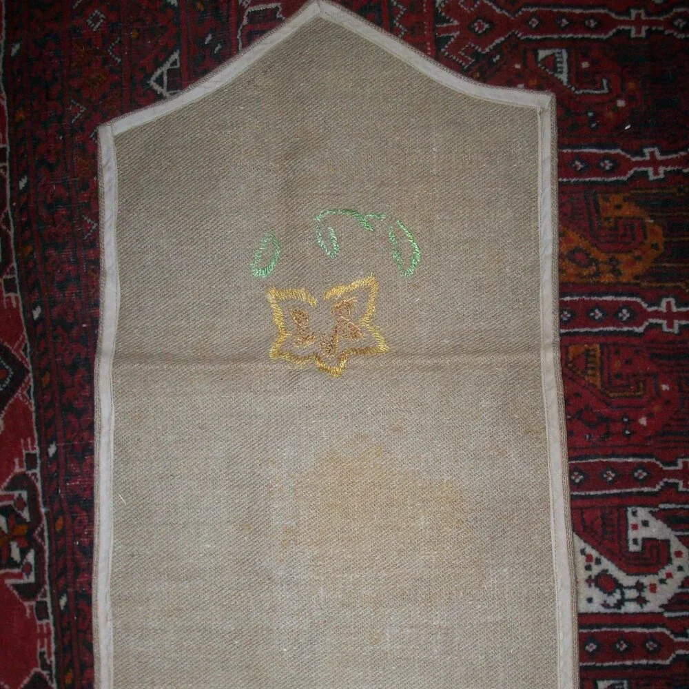 Vintage Floral Burlap Printed Needlepoint Runner Kit & Thread Made UK 42